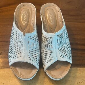 Comfort shoes with small wedge heal bride sparkle